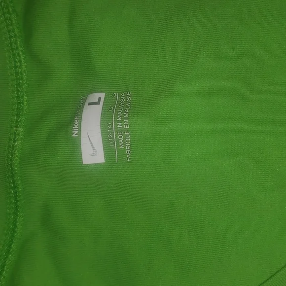 Nike top size L - Picture 2 of 3